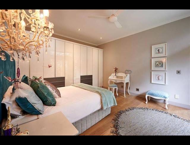 6 BEDROOM HOUSE FOR SALE IN WATERFALL